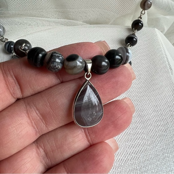 Genuine Agate Gemstone Bead Teardrop Necklace NWT - Picture 9 of 13